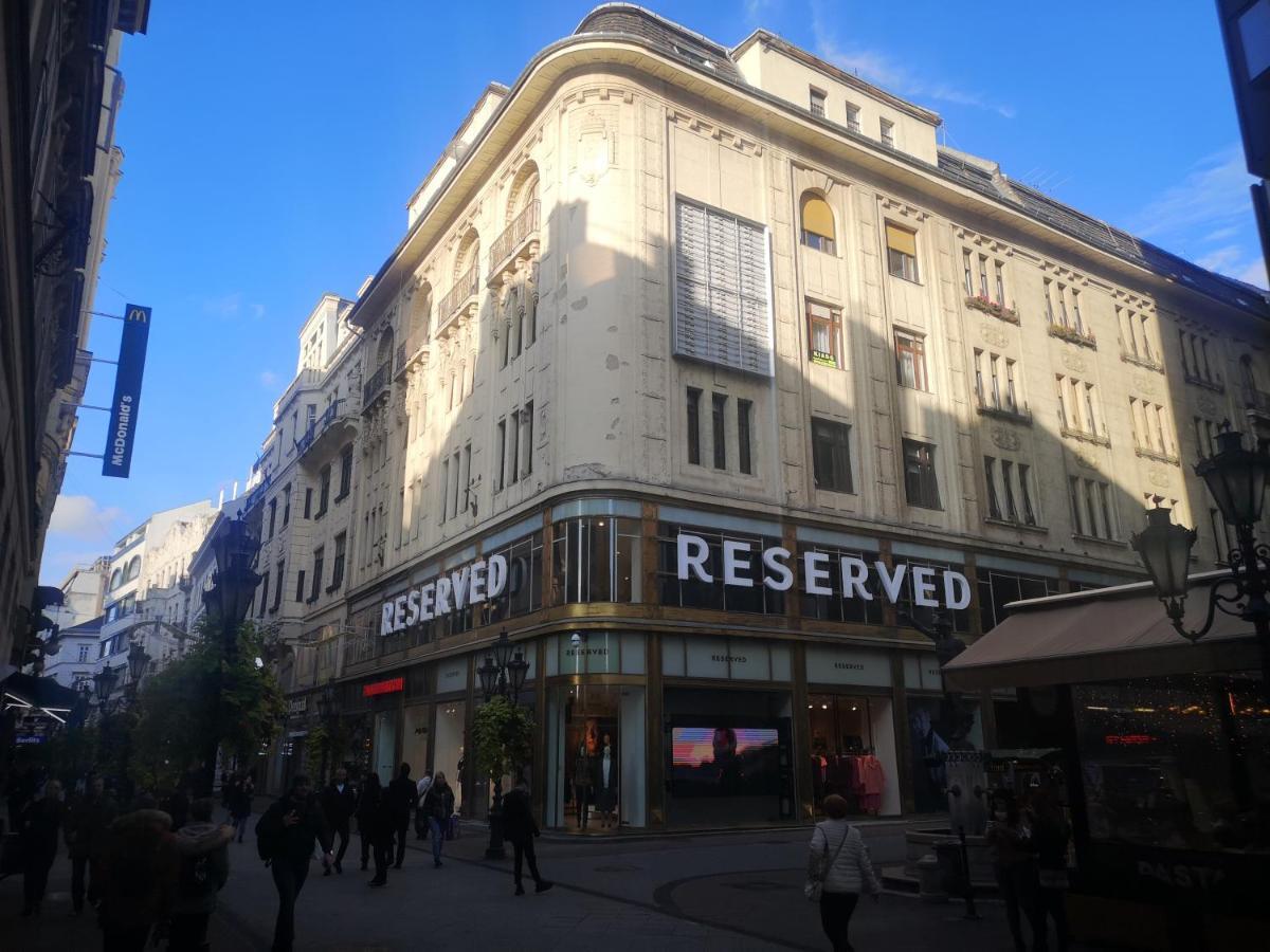 Central Apartman Budapest Eksteriør billede